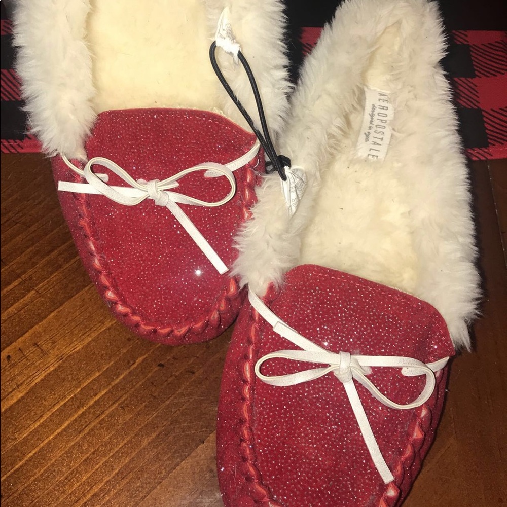 Red Shimmer Aeropostale Slipper 8